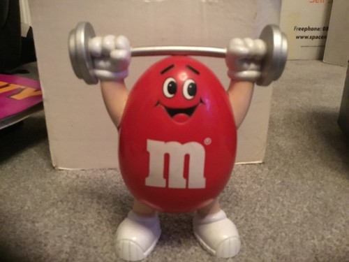 Red peanut charakter - m&m's,